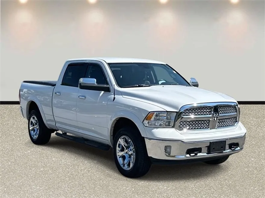2016 Ram 1500 Laramie photo 1