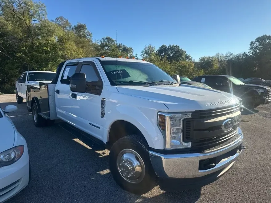 2018 Ford F-350 photo 1