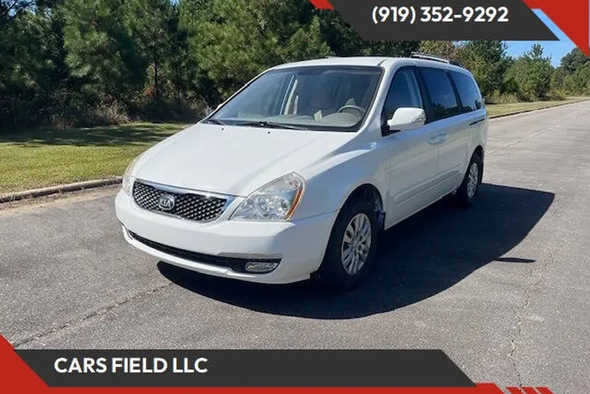 2014 Kia Sedona LX photo 1