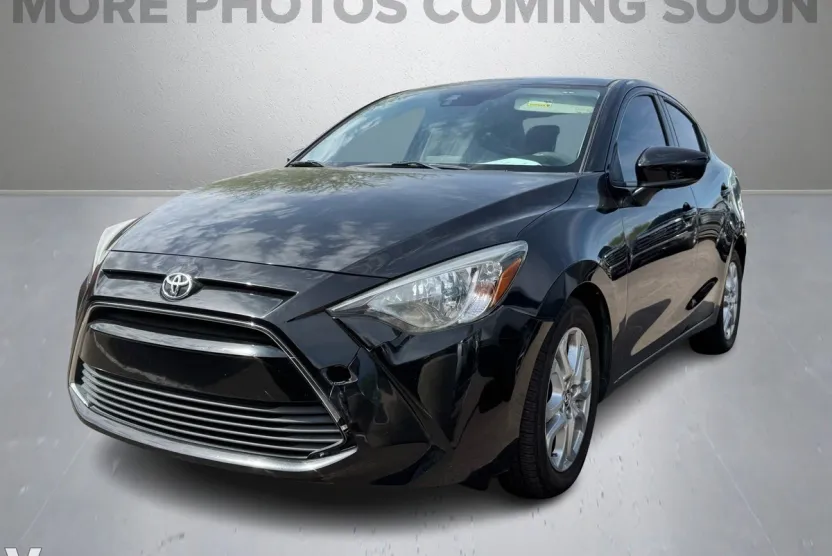 2018 Toyota Yaris iA photo 1