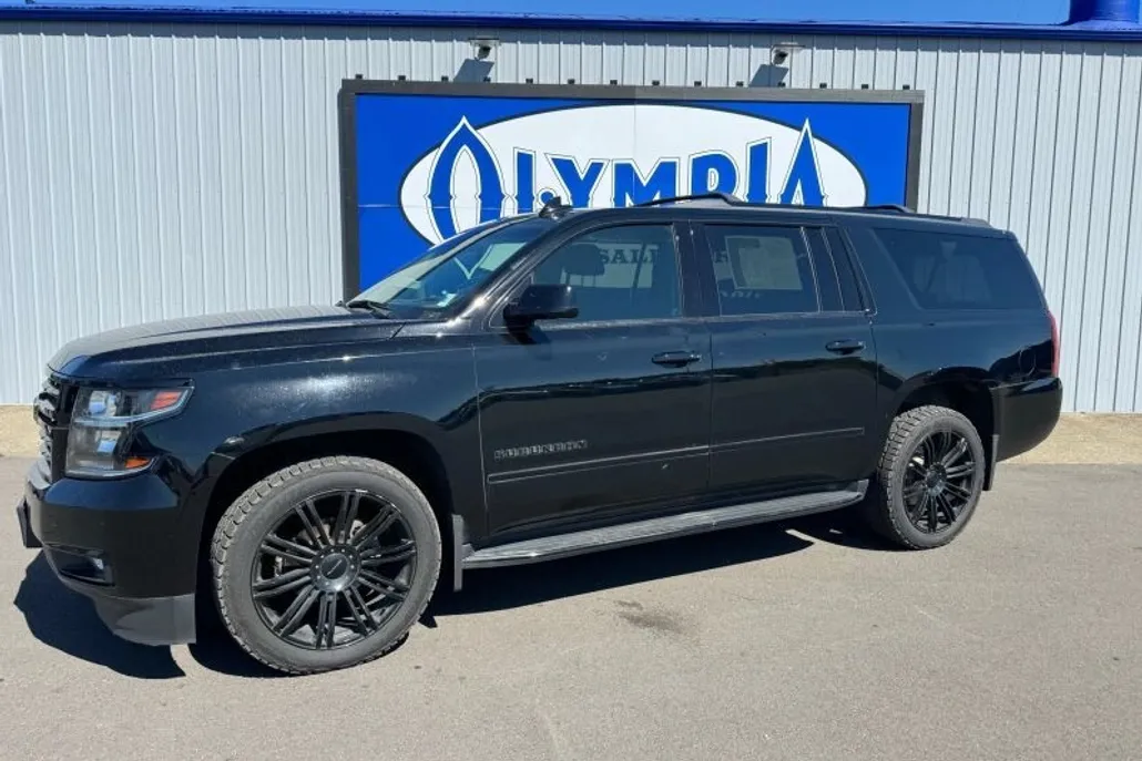 2019 Chevrolet Suburban Premier photo 1