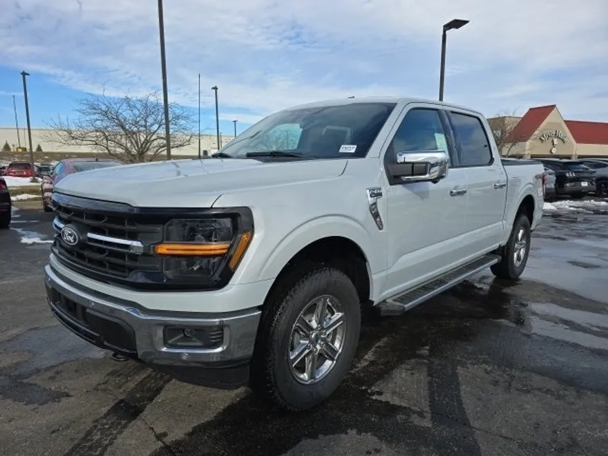 2025 Ford F-150 XLT photo 1