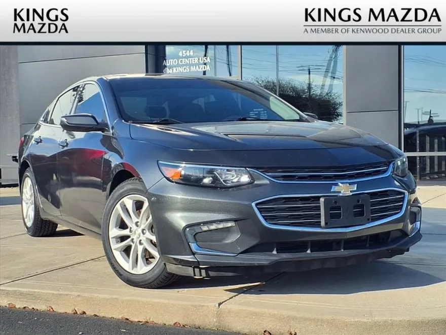 2016 Chevrolet Malibu 1LT photo 1