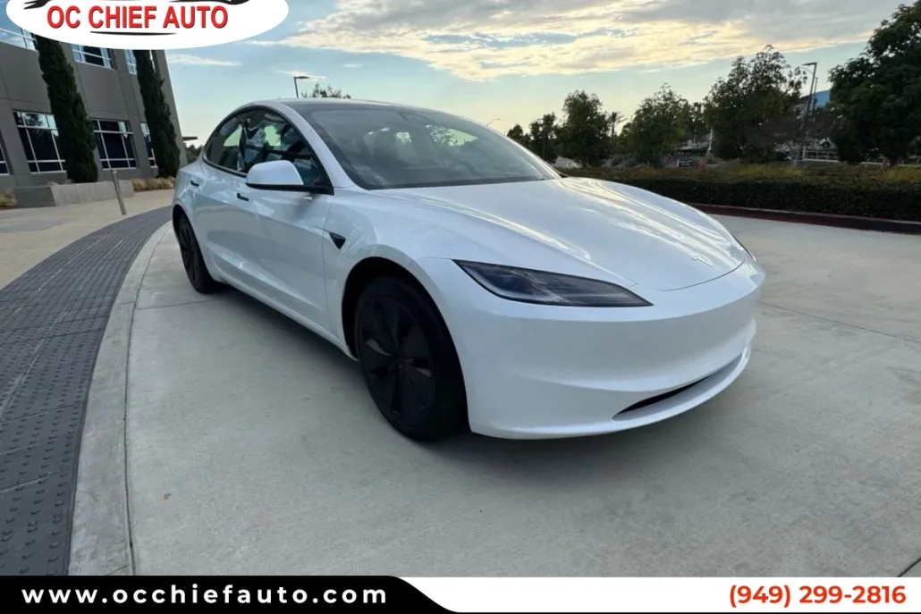 2024 Tesla Model 3 Long Range photo 1
