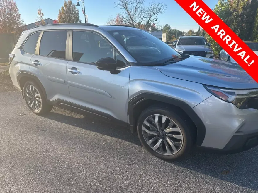 2025 Subaru Forester Touring photo 1