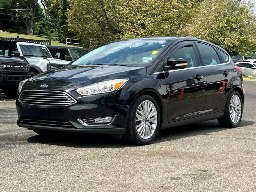 2018 Ford Focus Titanium photo 1