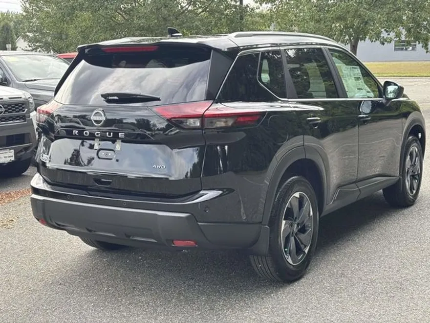 2026 Nissan Rogue SV photo 1