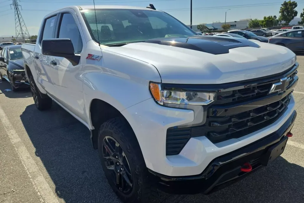 2023 Chevrolet Silverado 1500 LT Trail Boss photo 1