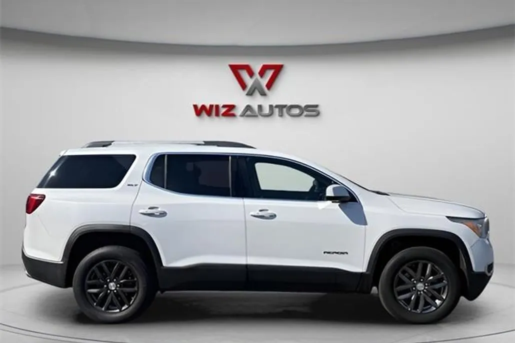 2017 Gmc Acadia SLT photo 1