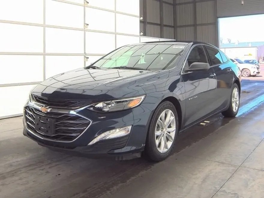 2021 Chevrolet Malibu 1LT photo 1