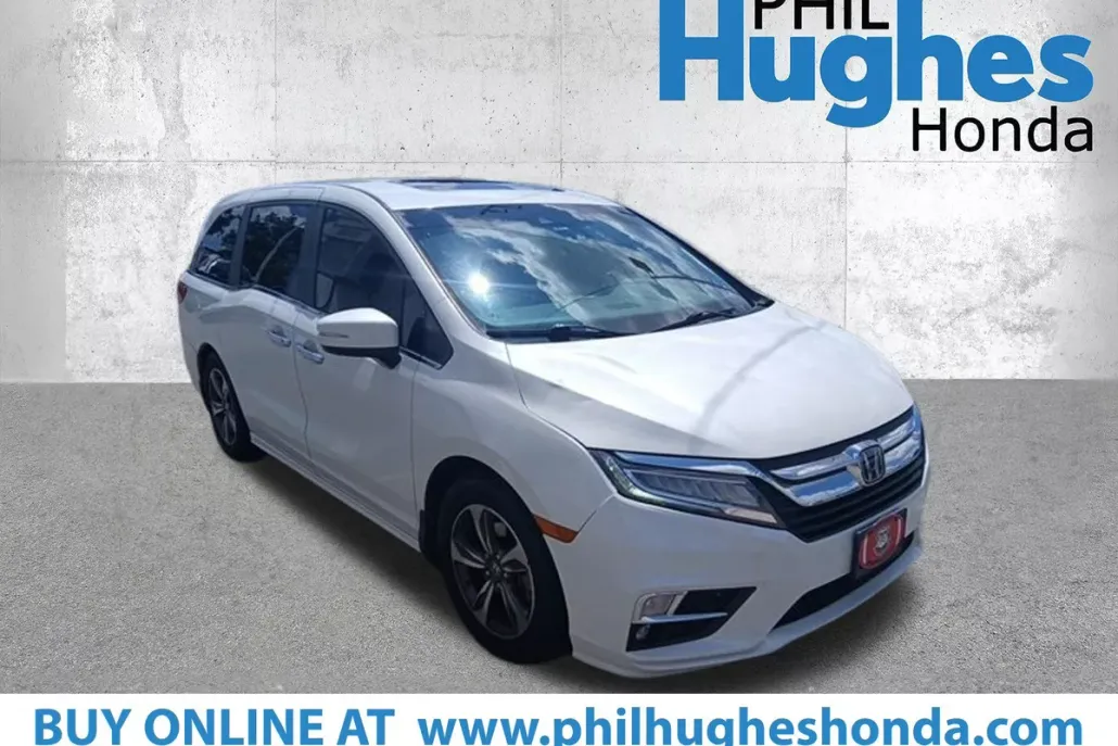 2020 Honda Odyssey Touring photo 1