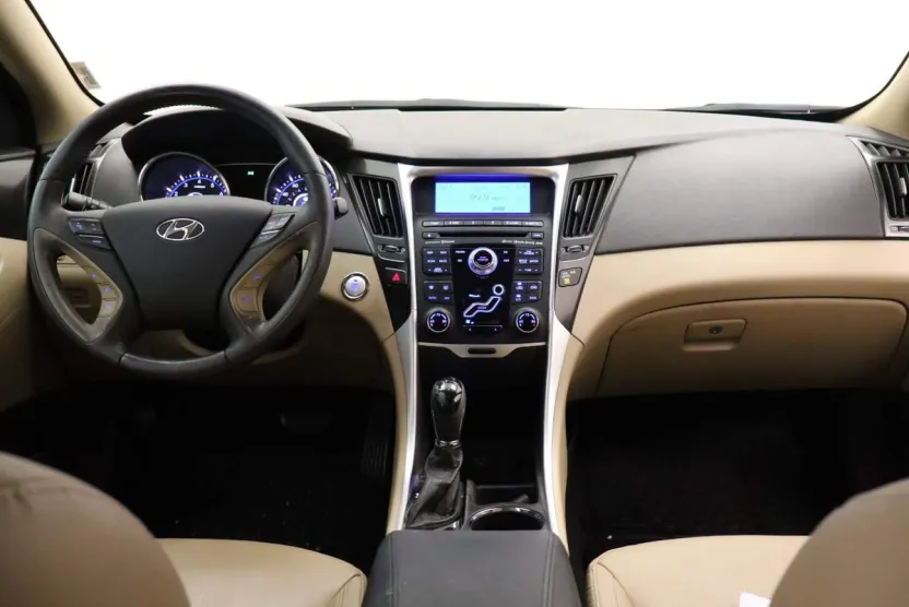 2011 Hyundai Sonata Limited photo 1