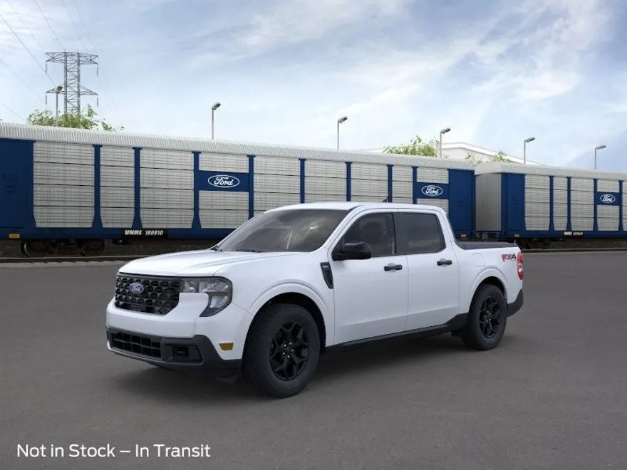 2025 Ford Maverick XLT photo 1