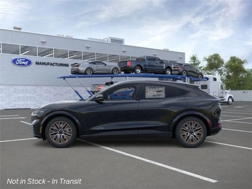 2025 Ford Mustang Mach-E Premium photo 1