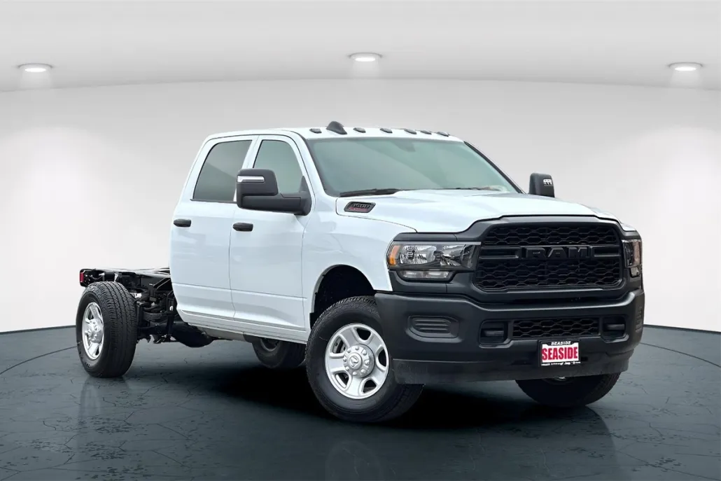 2023 Ram 3500 Tradesman photo 1