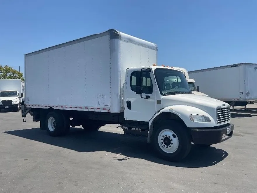 2020 Freightliner M2 106 Medium Duty photo 1