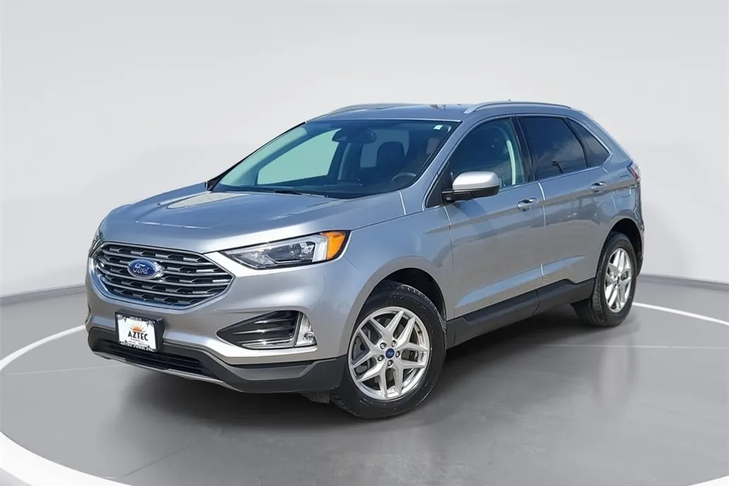 2022 Ford Edge SEL photo 1