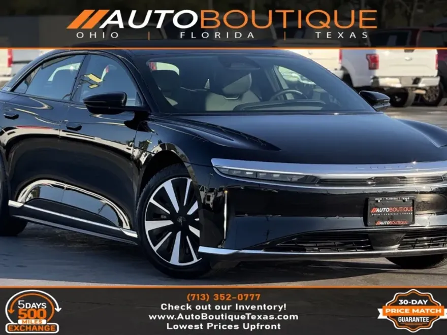 2023 Lucid Air Pure photo 1