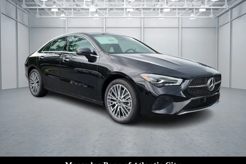 2025 Mercedes Benz CLA 250 4MATIC photo 1