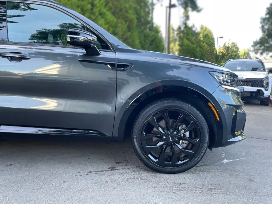 2022 Kia Sorento SX photo 1