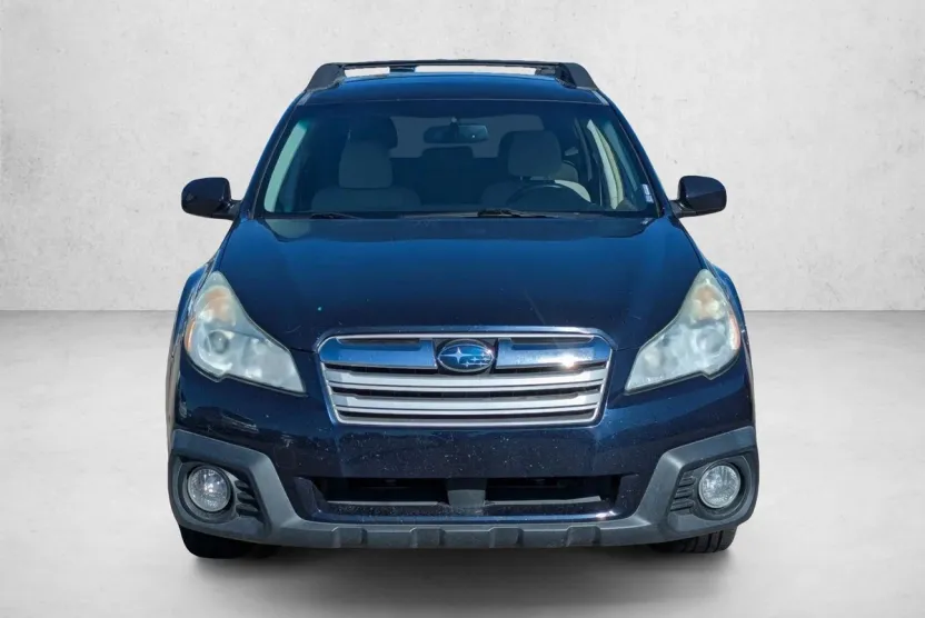 2014 Subaru Outback 2.5i Premium photo 1