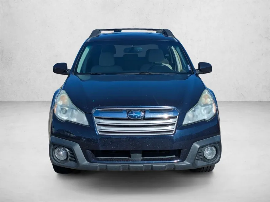 2014 Subaru Outback 2.5i Premium photo 1