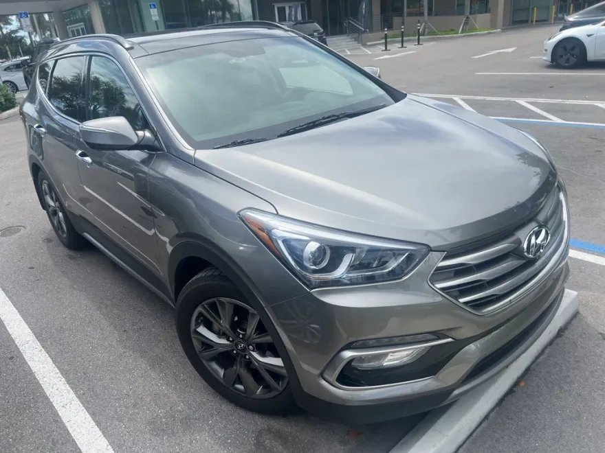 2017 Hyundai Santa Fe Sport 2.0T Ultimate photo 1