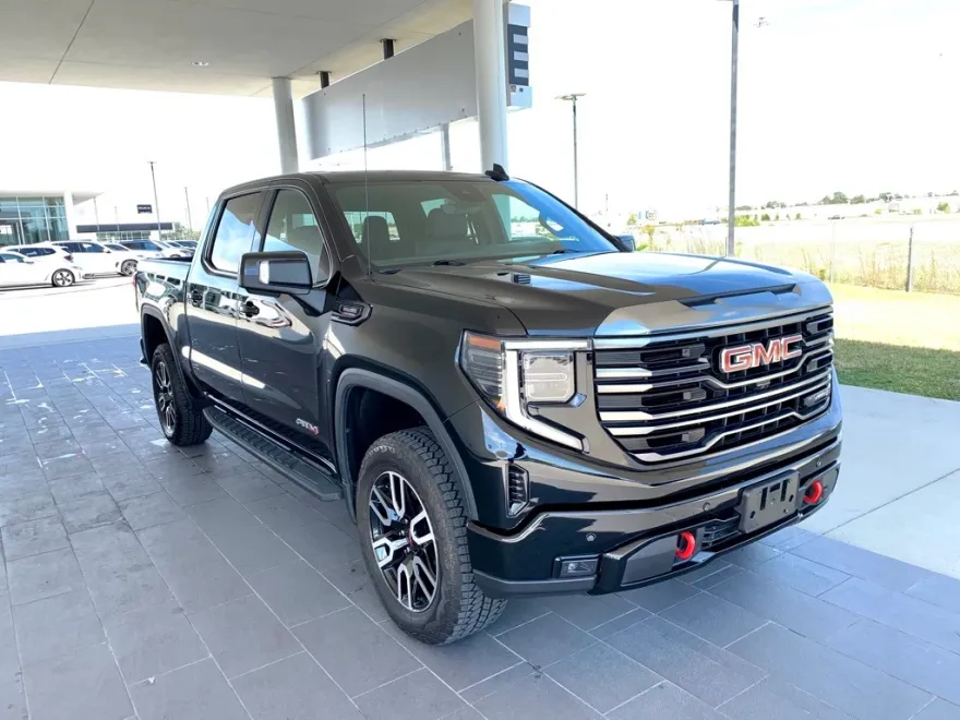 2024 Gmc Sierra 1500 AT4 photo 1