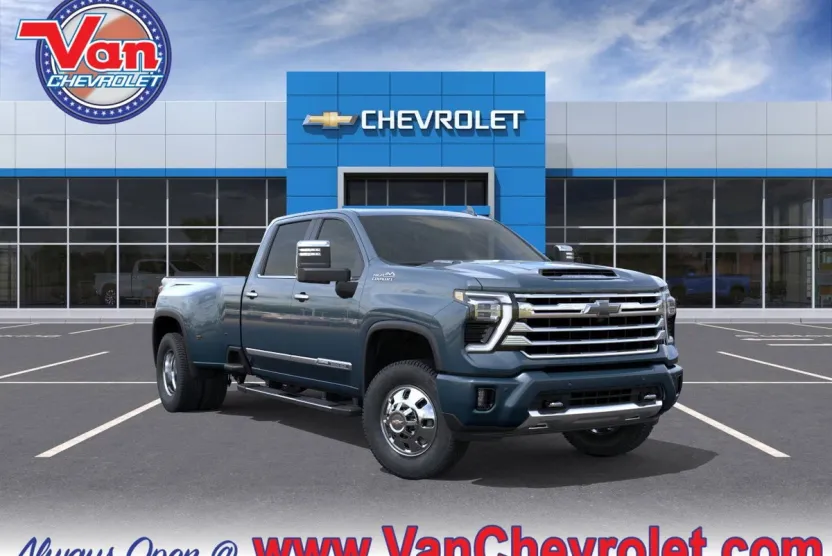 2026 Chevrolet Silverado 3500HD High Country photo 1
