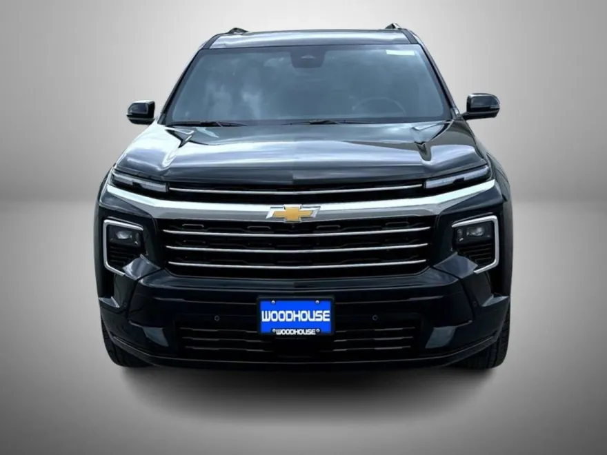 2026 Chevrolet Traverse High Country photo 1