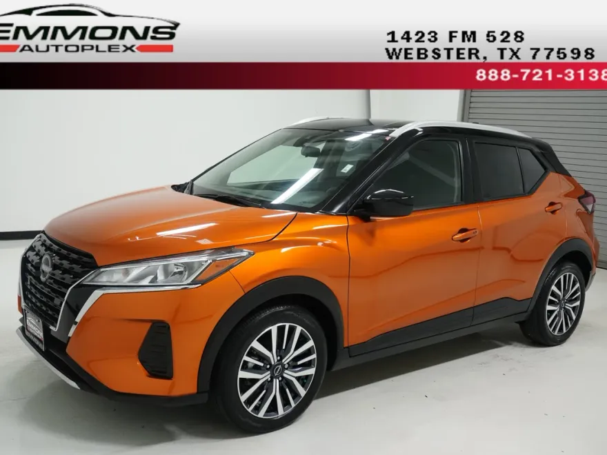 2023 Nissan Kicks SV photo 1