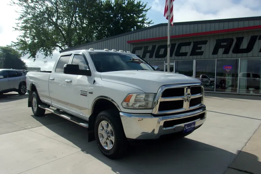 2017 Ram 2500 Tradesman photo 1