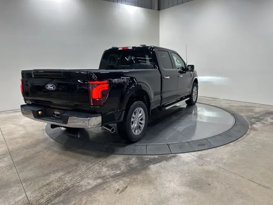 2025 Ford F-150 Lariat photo 1