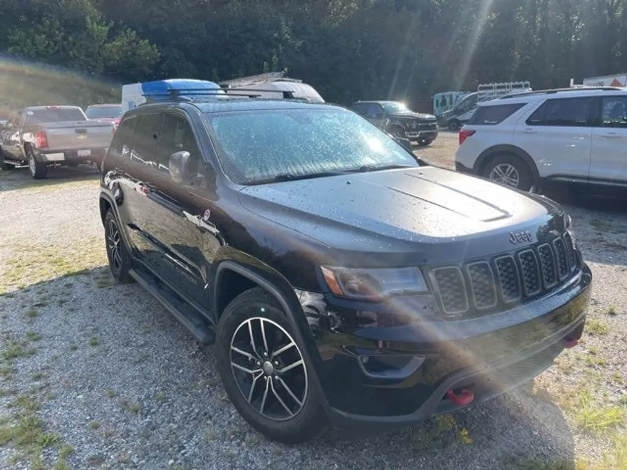 2018 Jeep Grand Cherokee Sport photo 1