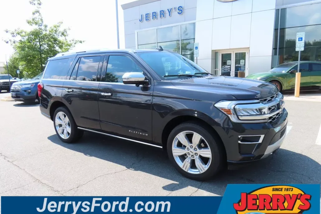 2023 Ford Expedition Platinum photo 1