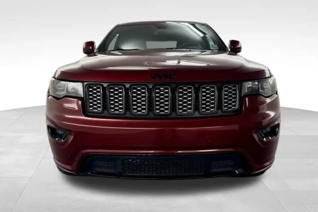 2020 Jeep Grand Cherokee Altitude photo 1
