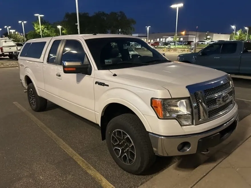2011 Ford F-150 Lariat photo 1