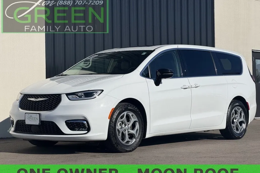 2024 Chrysler Pacifica Limited photo 1