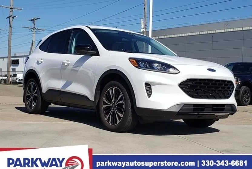 2022 Ford Escape SE photo 1