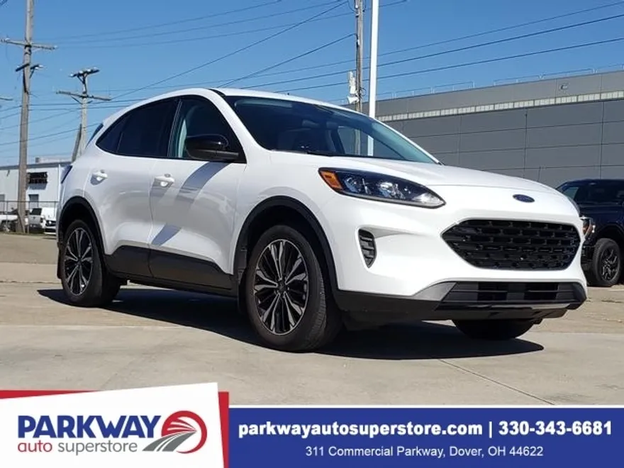 2022 Ford Escape SE photo 1