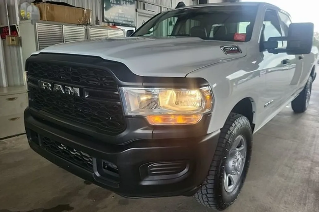 2020 Ram 2500 Tradesman photo 1