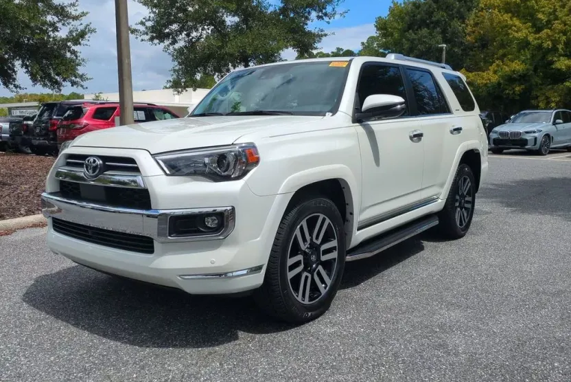 2023 Toyota 4Runner Limited photo 1