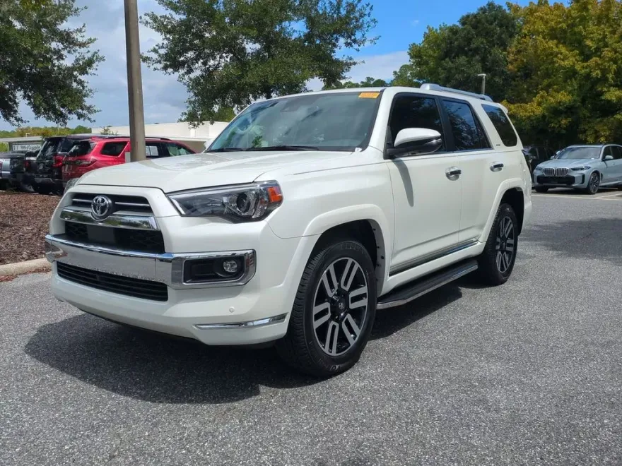 2023 Toyota 4Runner Limited photo 1