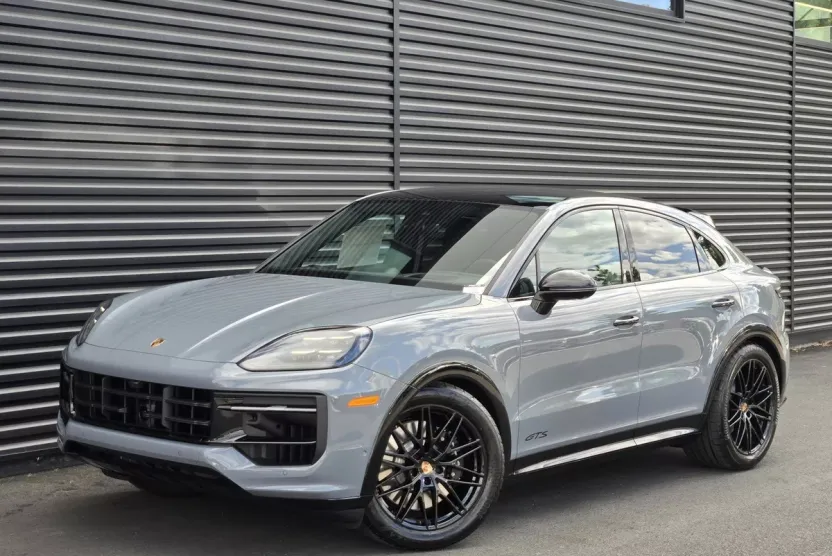 2026 Porsche Cayenne Coupe GTS photo 1