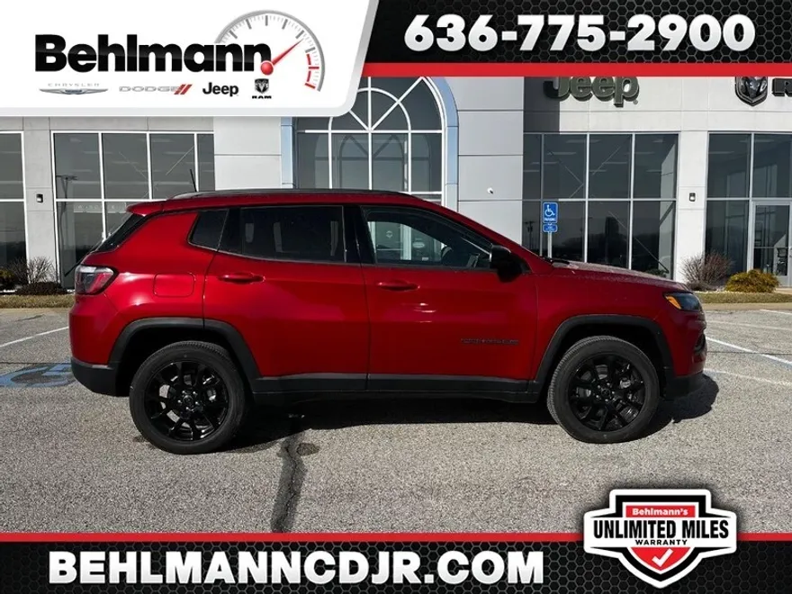 2025 Jeep Compass Latitude photo 1