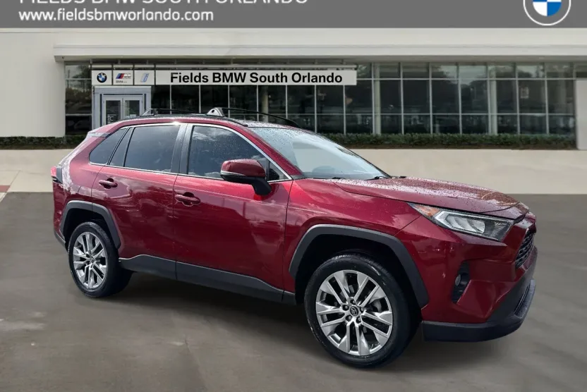 2021 Toyota RAV4 XLE Premium photo 1