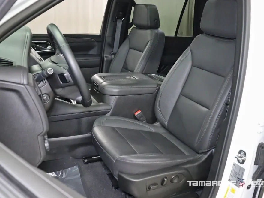 2023 Chevrolet Tahoe Z71 photo 1