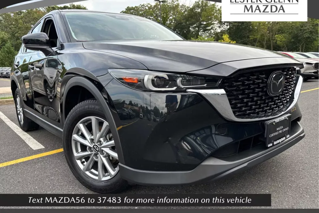 2023 Mazda CX-5 2.5 S Preferred photo 1
