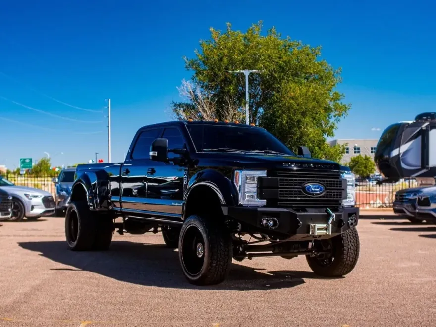 2017 Ford F-450 photo 1