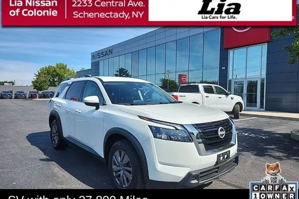 2025 Nissan Pathfinder SV photo 1